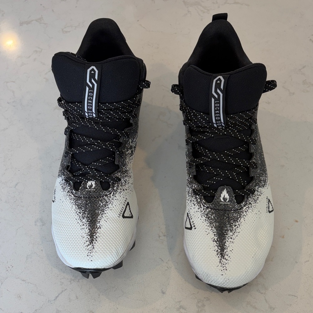 Under Armour Black and White Gradient Athletic Shoes